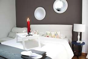 Outstanding One Bedroom Flisvos Apartment