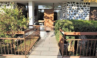Outstanding One Bedroom Flisvos Apartment