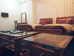 Divine Hotel