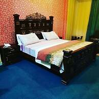 Divine Hotel