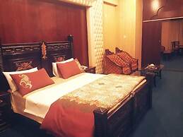 Divine Hotel