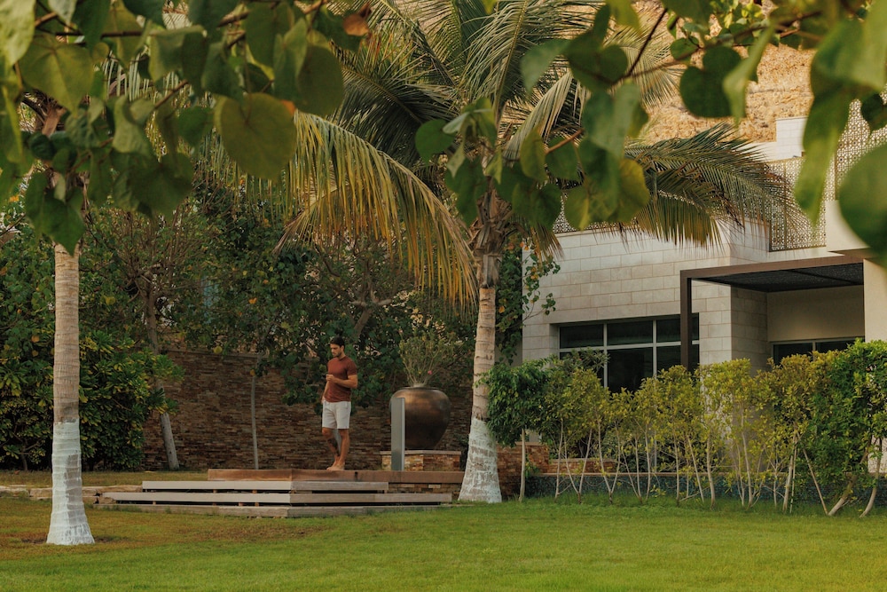Jumeirah Muscat Bay