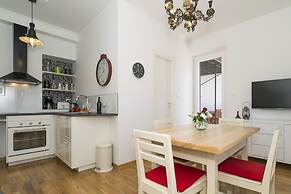 Classy Apartment w Terrace in the Heart of Split