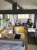 Charming Luxurious Rural Shepherds Hut