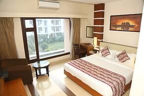 Ramada by Wyndham Varanasi Katesar