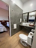 Hotel Uttsa Inn