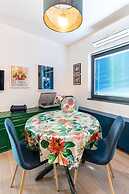Sleeps 8, Pet Friendly, Garden & Roof Terrace