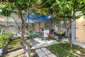 Sleeps 8, Pet Friendly, Garden & Roof Terrace