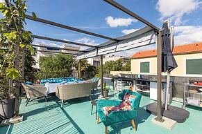 Sleeps 8, Pet Friendly, Garden & Roof Terrace