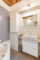 Sleeps 8, Pet Friendly, Garden & Roof Terrace