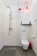 Sleeps 8, Pet Friendly, Garden & Roof Terrace