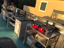 Sleeps 8, Pet Friendly, Garden & Roof Terrace