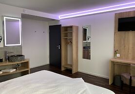 Hotel B4