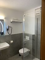 Hotel B4