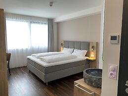Hotel B4