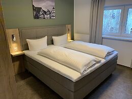 Hotel B4