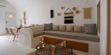 Suite Home Santorini