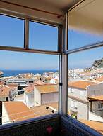 2 Bed Flat - Sleeps 5 - Parking - Wifi