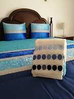 2 Bed Flat - Sleeps 5 - Parking - Wifi