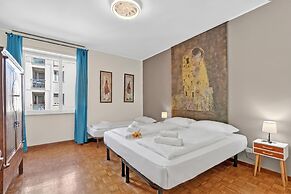 Riva Dante Apartment