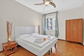 Riva Dante Apartment