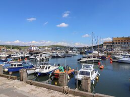 West Bay Holiday Home