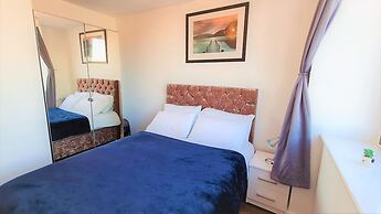 2 Bedroom Central Apartment