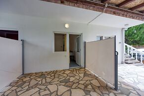 Vir Island Apartments Basic