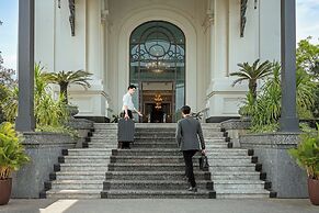 Rex Quang Binh Hotel