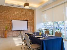 Park Inn By Radisson Bacolod
