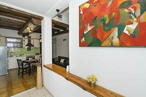 Spacious Apt. With Magnificent sea View & Balcony