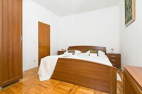 Spacious Apt. With Magnificent sea View & Balcony