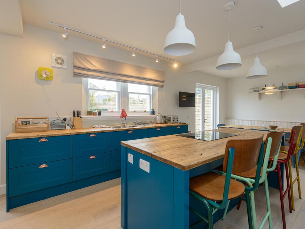 Marine House - 4 Bedrooms