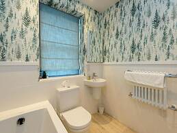 Marine House - 4 Bedrooms