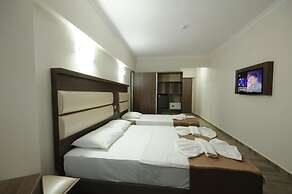 Adler Hotel