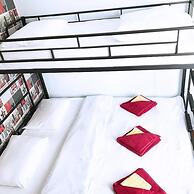 Christal - Hostel