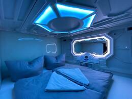 Space Night - Hostel