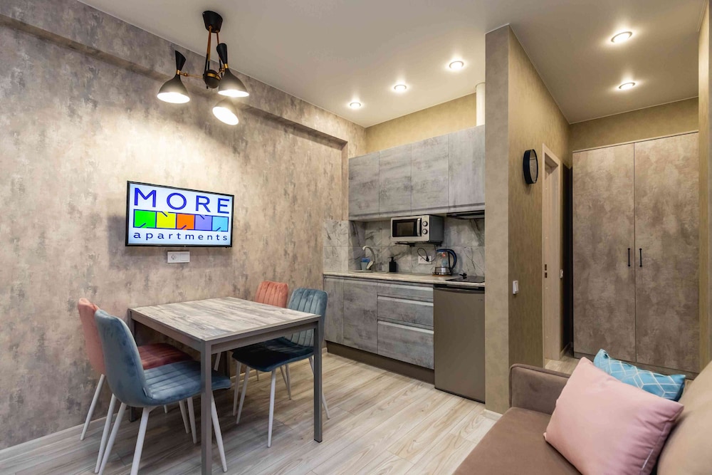 More Apartments na Estonskoy 37 k6