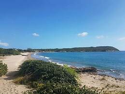 Rock Side Beach Villa