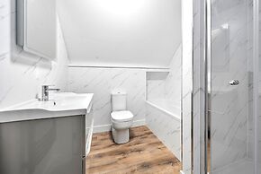 Pochin House Collections