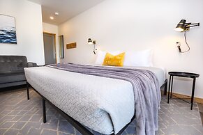 Stone Cove Waterfront Adults Only B&B