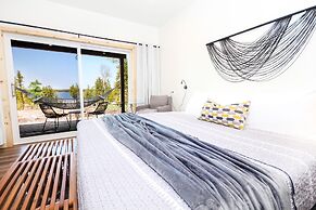Stone Cove Waterfront Adults Only B&B