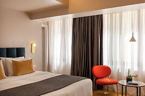 L'Avventura Athens