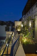 L'Avventura Athens