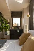 L'Avventura Athens