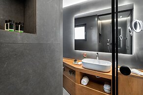 DAYS City Suites