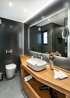 DAYS City Suites