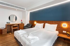 DAYS City Suites