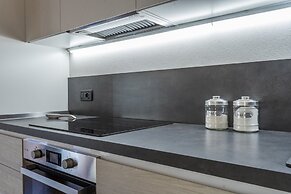 New Deal - APT with Terrace & Jacuzzi