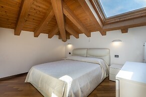 New Deal - APT with Terrace & Jacuzzi